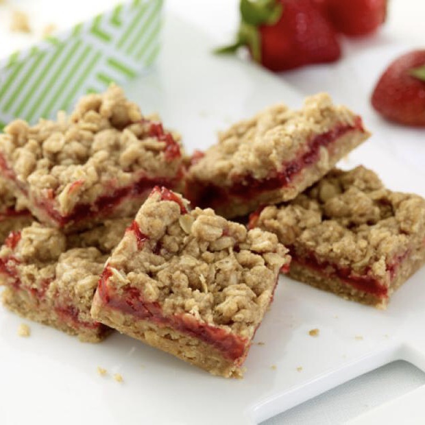 Strawberry Oatmeal Bars